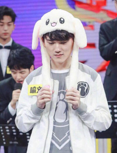 B的手太重了！老瑞兹控制着闪电 GALA 团战中无限被攻击。 Ninjas in Pyjamas 取得了赛点